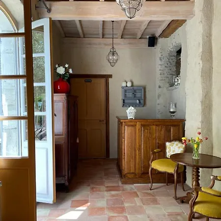 Oda ve Kahvaltı Clos Des Oliviers