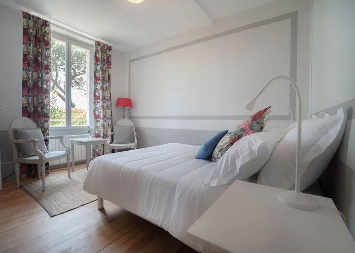 Clos Des Oliviers 4* Мирпуа