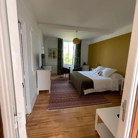 Clos Des Oliviers Bed & Breakfast