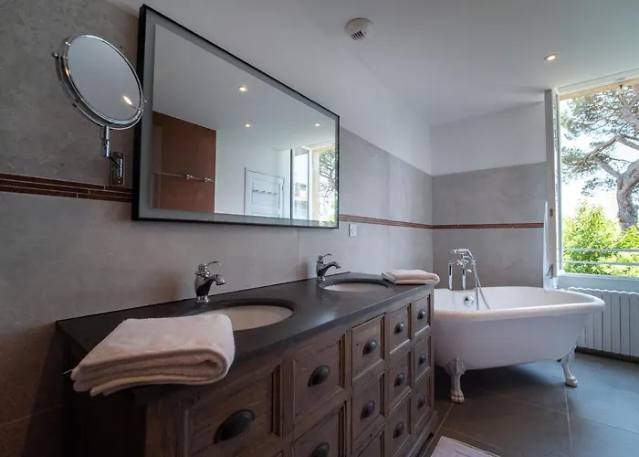 Clos Des Oliviers Alojamento de Acomodação e Pequeno-almoço 4*