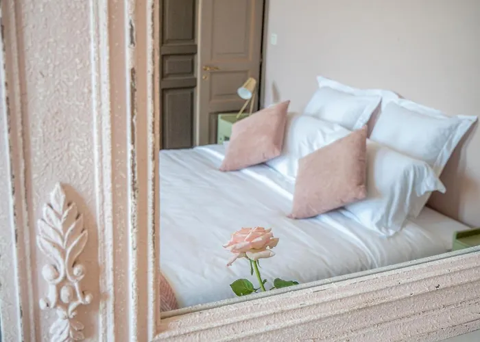 Alojamento de Acomodação e Pequeno-almoço Clos Des Oliviers 4*