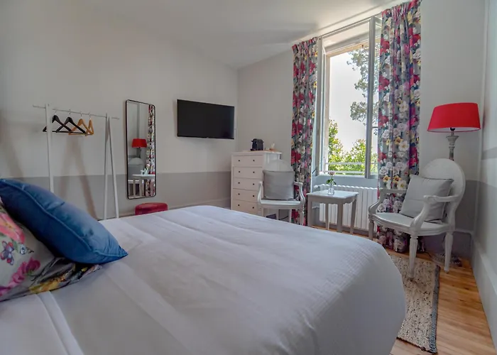 Clos Des Oliviers Alojamento de Acomodação e Pequeno-almoço